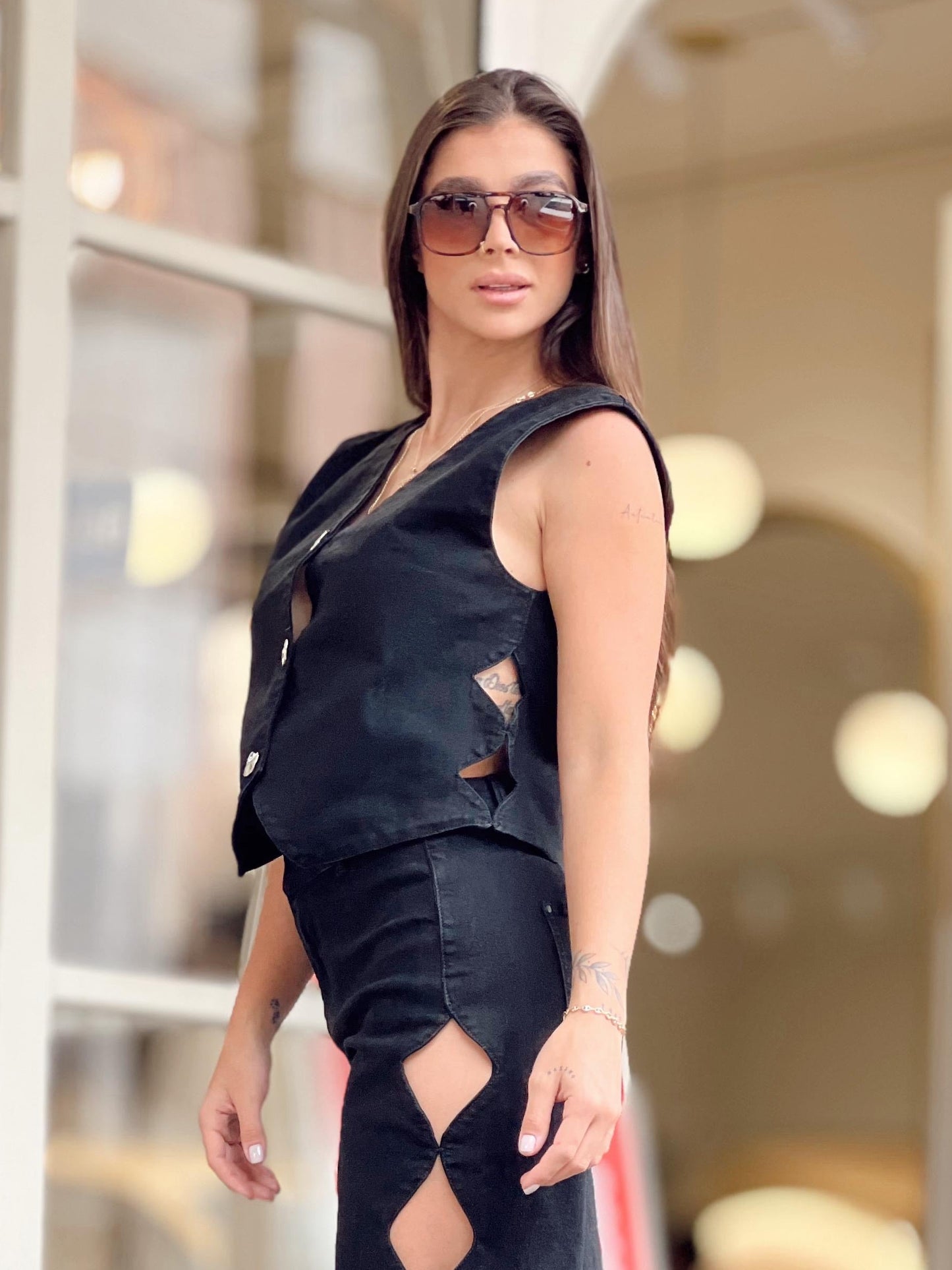 Total Black Beautiful Vest