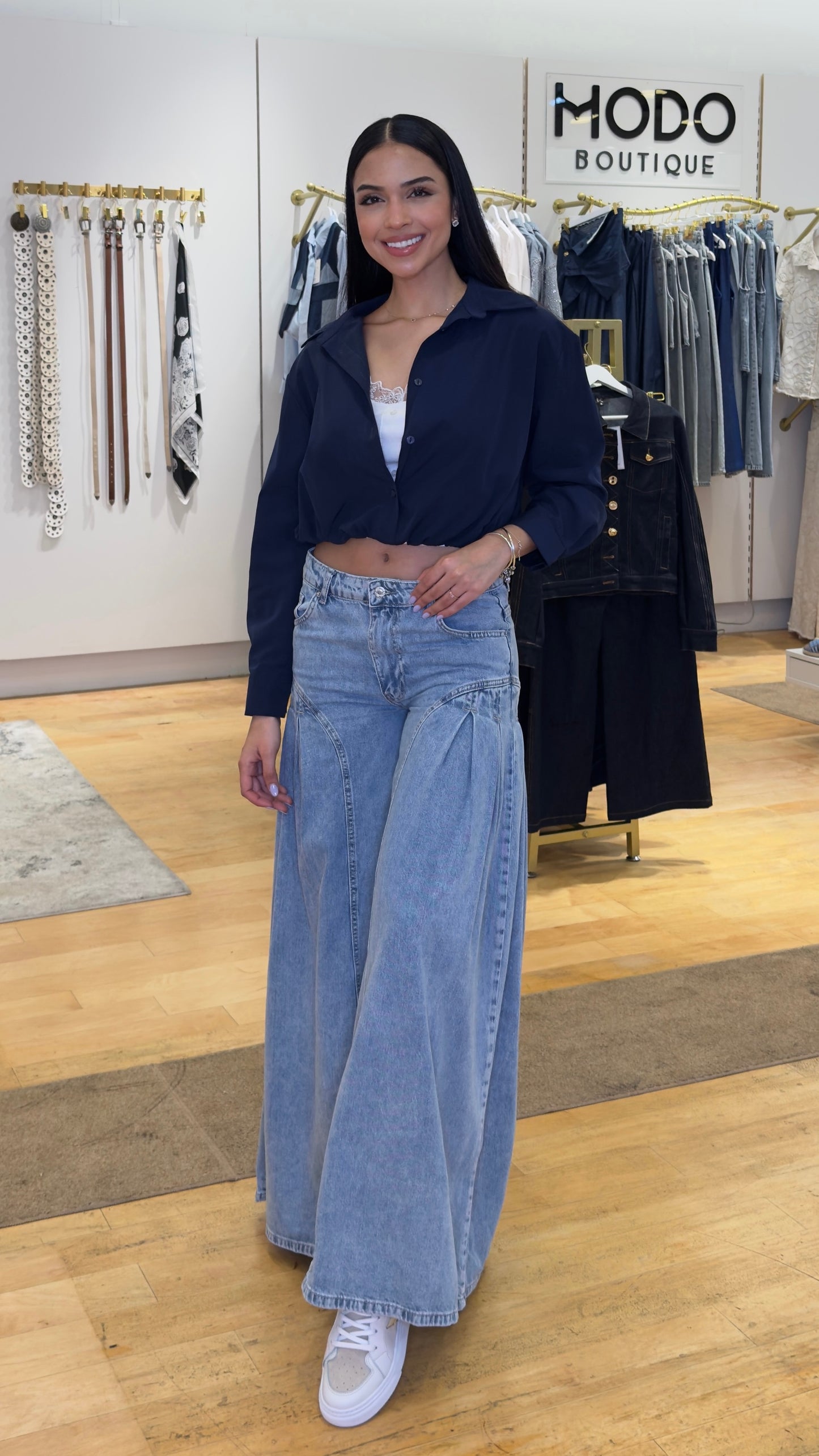 Elephant Leg Mid-Rise Statement Jean