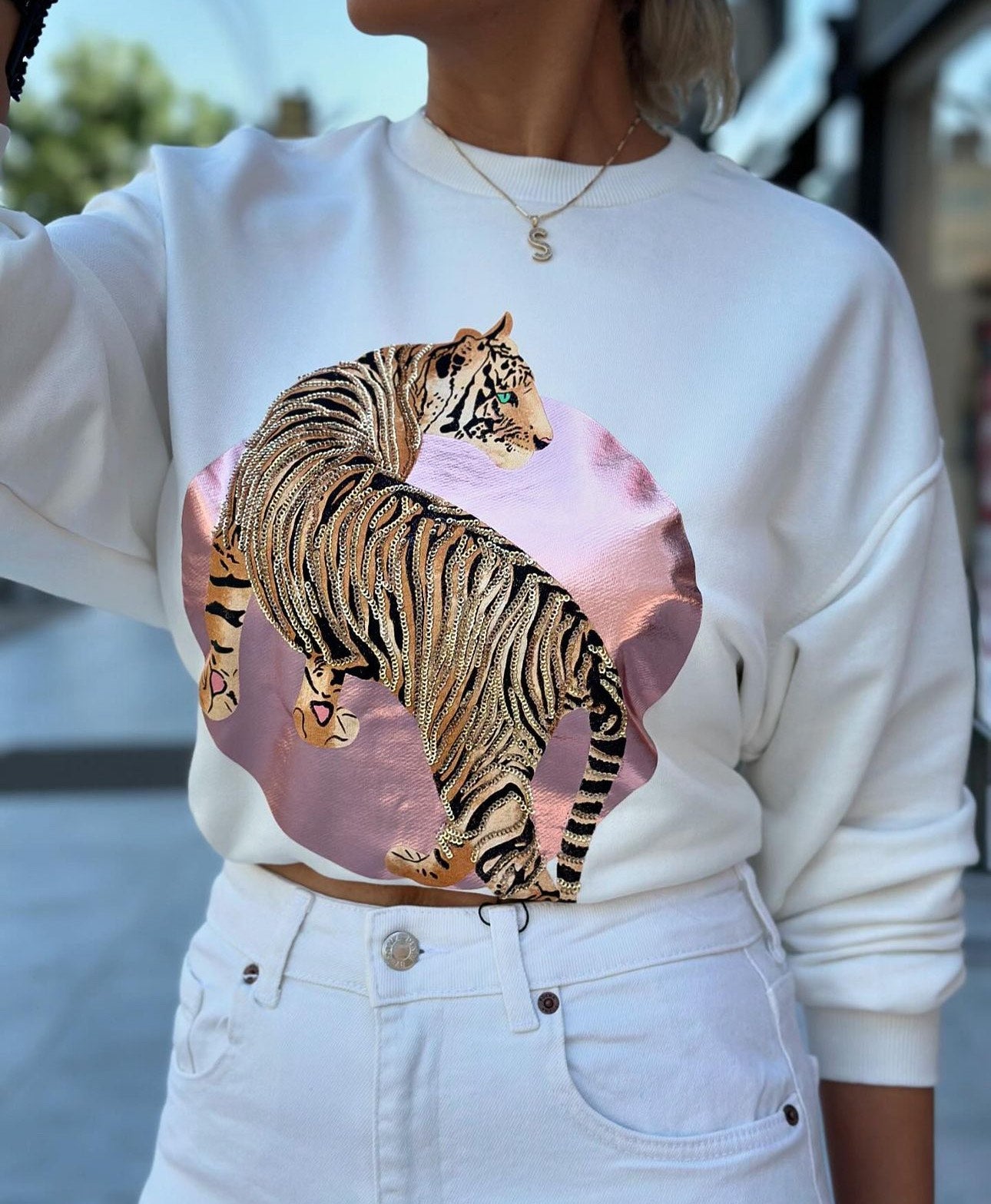 CHIC GIRL SWEATER