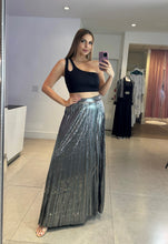 Load image into Gallery viewer, Metalic Long Skirt
