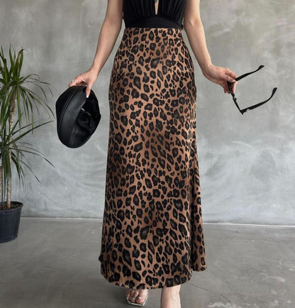 ANIMAL PRINT MIDI SKIRT