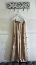 Load image into Gallery viewer, Giorgia Cargo Pants
